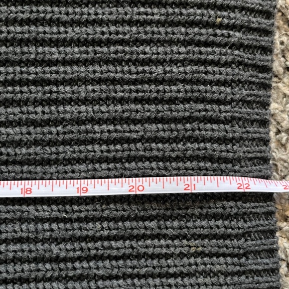 Quince 100% Organic Cotton Fisherman Crew Sweater - Women's Medium - Charcoal - Picture 7 of 8